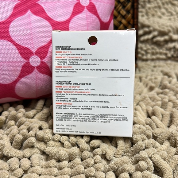 ❣️5/$25❣️Clinique makeup bag & Physicians Formula light to medium bronze booster - Picture 3 of 4